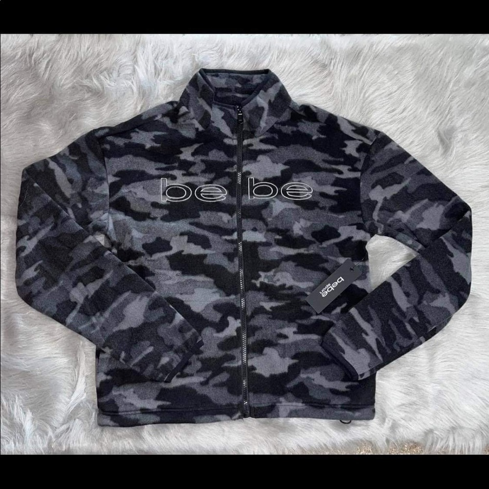 Bebe Gray and black camouflage the pop fleece jacket size small